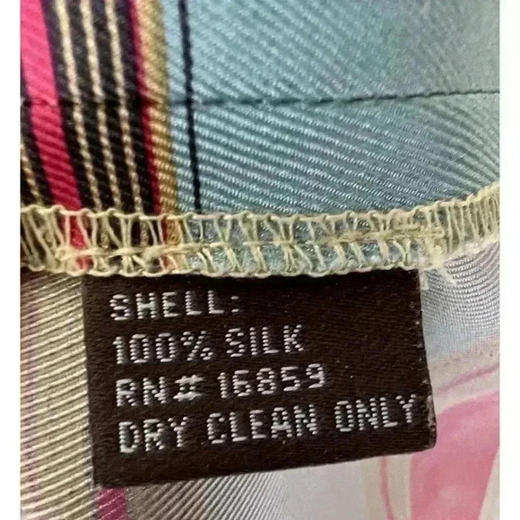 J.McLaughlin 100% Silk Shirt Blouse Size 6 Striped Button Up. 236 - Picture 3 of 3